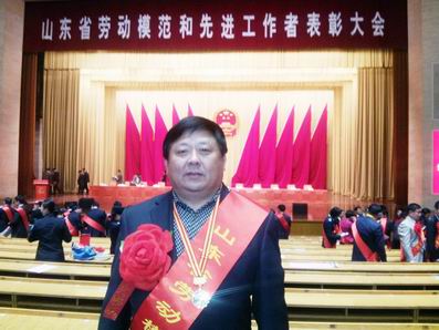 泰安市市长质量奖获得者、山东省劳动模范康凤明.jpg